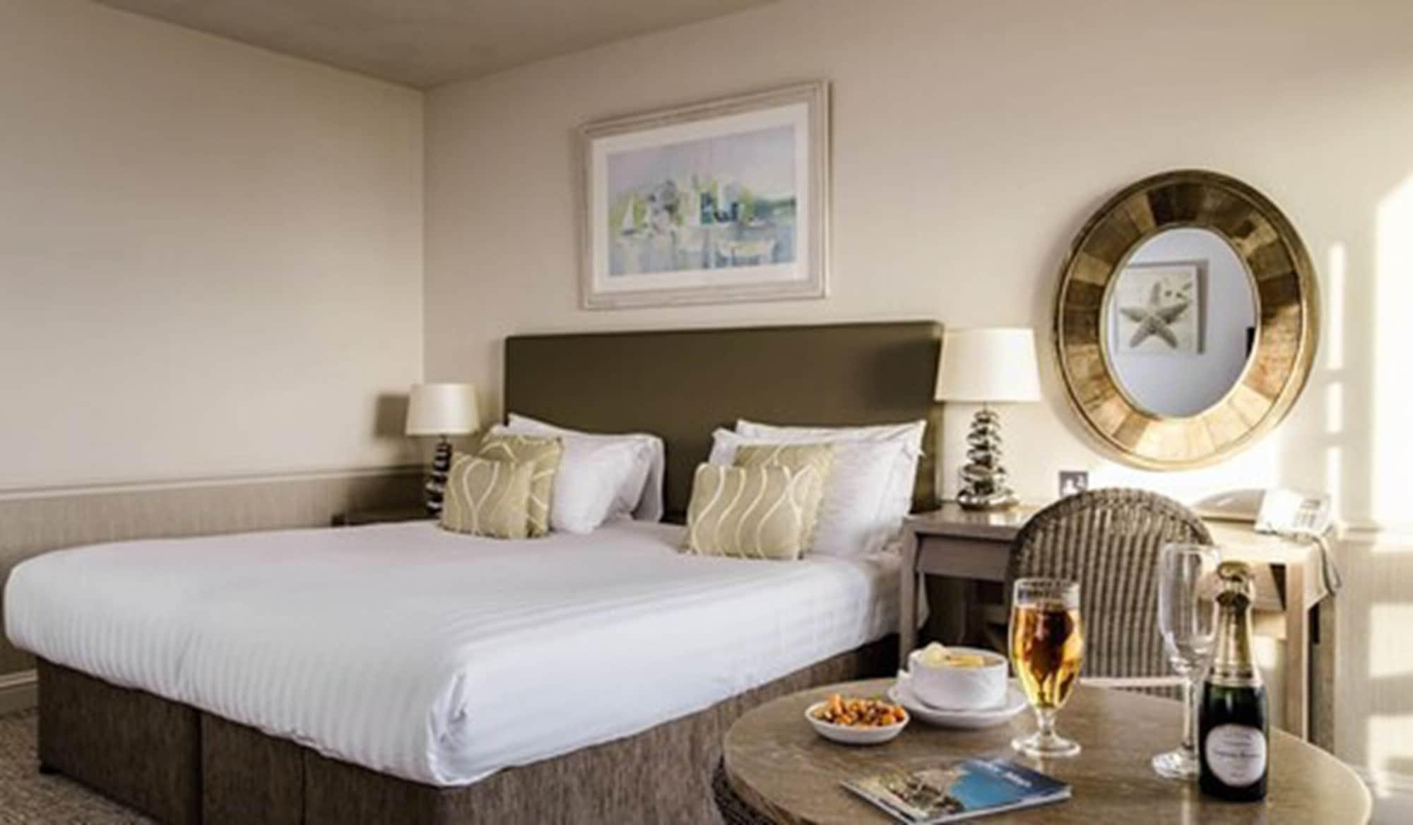 Golden Sands St Brelade Ngoại thất bức ảnh